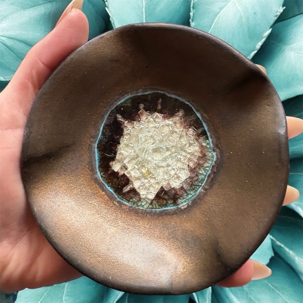 Crushed Glass 4 Pinch Ceramic Signed Studio Pottery Trinket Dish Bronze and Teal - Picture 2 of 4